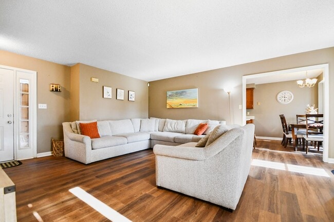 Photo - Conveniently Located Three Bedroom!