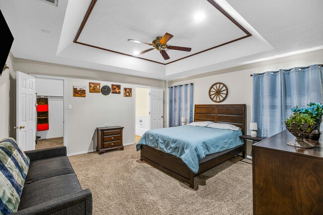 Photo - 706 NW Micklegate Blvd