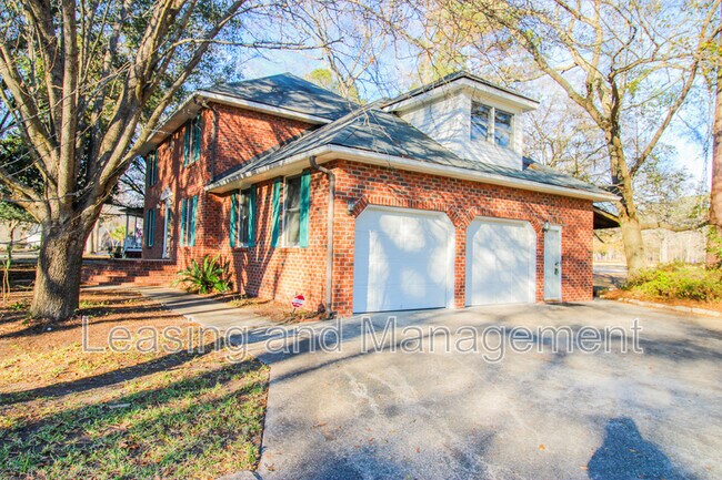 Photo - 78 Still Shadow Dr