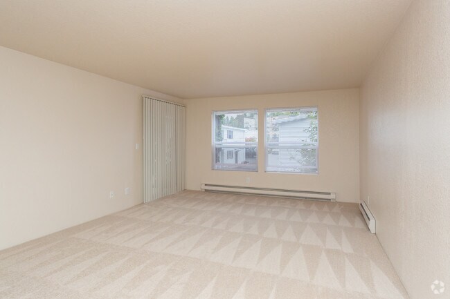 Photo - HIDDEN CREEK VILLAGE APTS