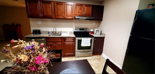 Photo - 15217 Lions Den Rd