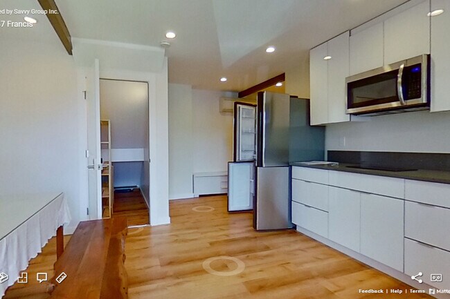 Photo - 3147 Francis St