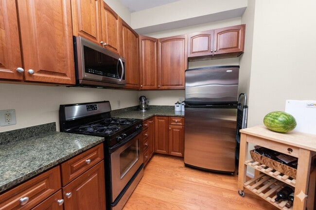 Photo - 309 Holland Ln