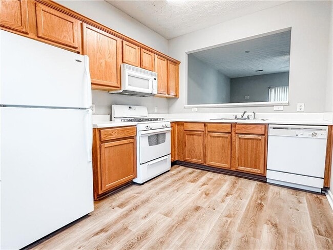 Photo - 14 Pearl Chambers Dr