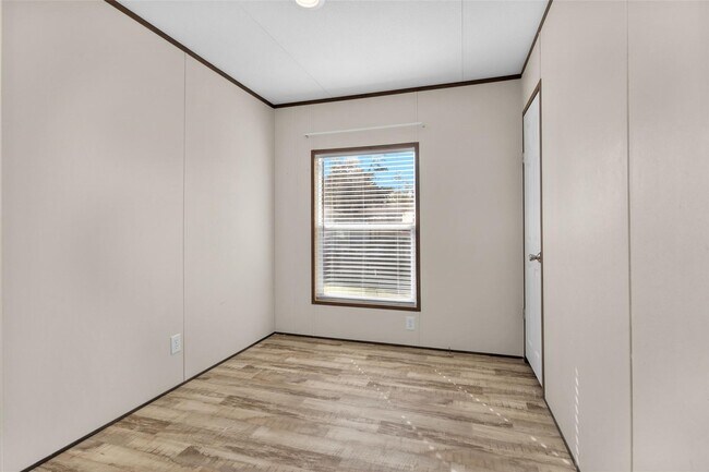 Photo - 10161 Pollard Rd