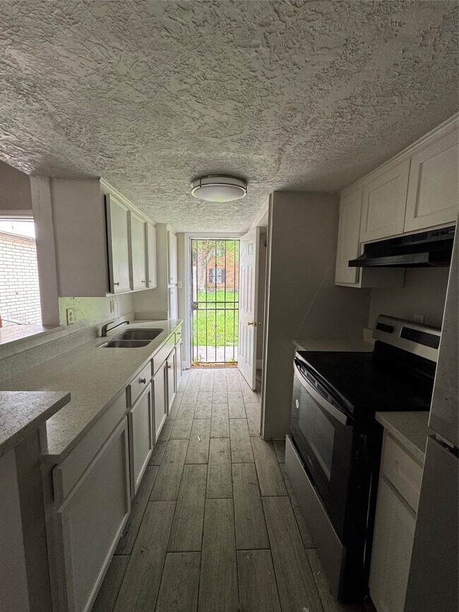 Photo - 8100 Leonora St Unidad K3