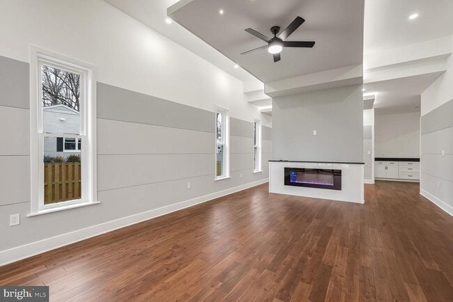 Photo - 4917 Erie St