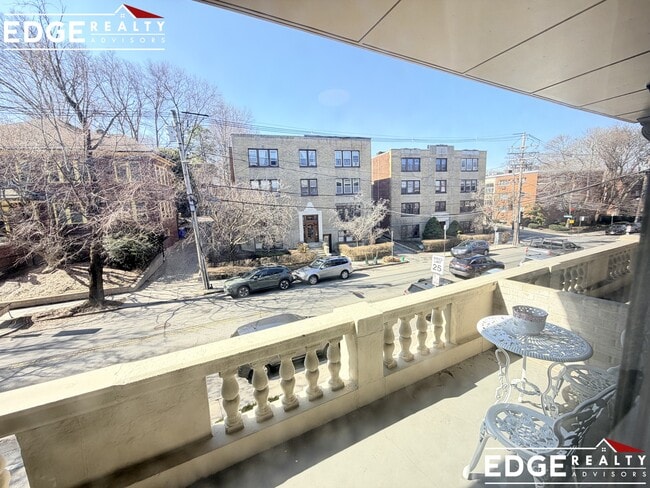 Photo - 239 Kelton St Unit 7