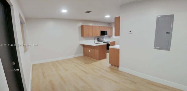 Photo - 4557 NW 14th Ave Unit 4557