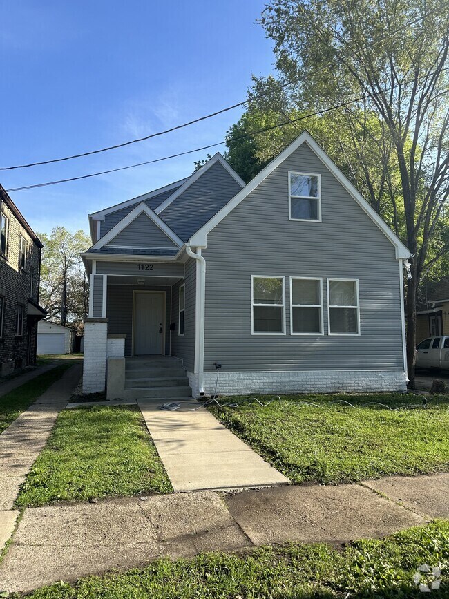 Building Photo - 1122 16th Ave Rental