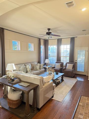 Photo - 300 Eastland Dr