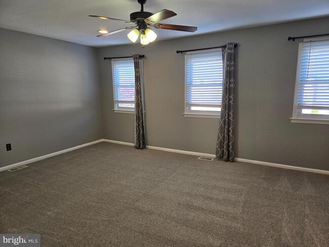 Photo - 36 Gatehouse Ln