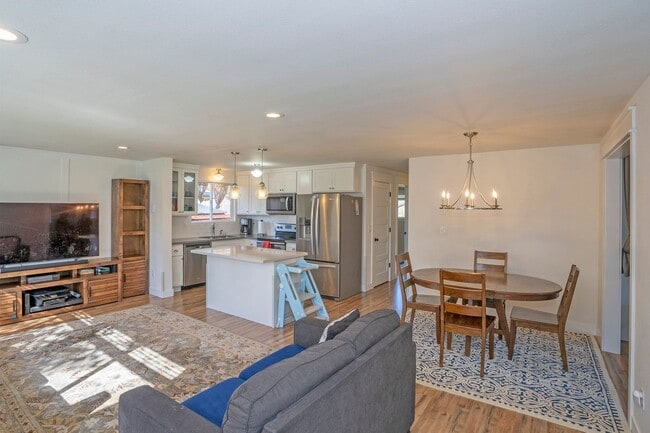 Photo - North Tacoma Beauty: Fully Remodeled & Minutes to Proctor + Ruston