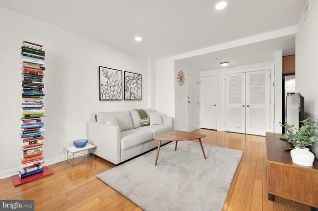 Photo - 1417 Newton St NW Unit 507