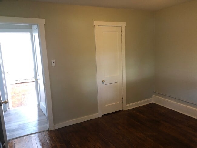 Photo - 209 1/2 Washington St