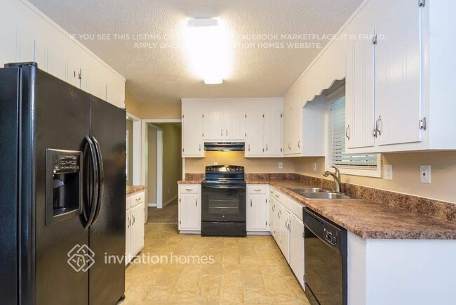 Photo - 2732 Shetland Ln NW