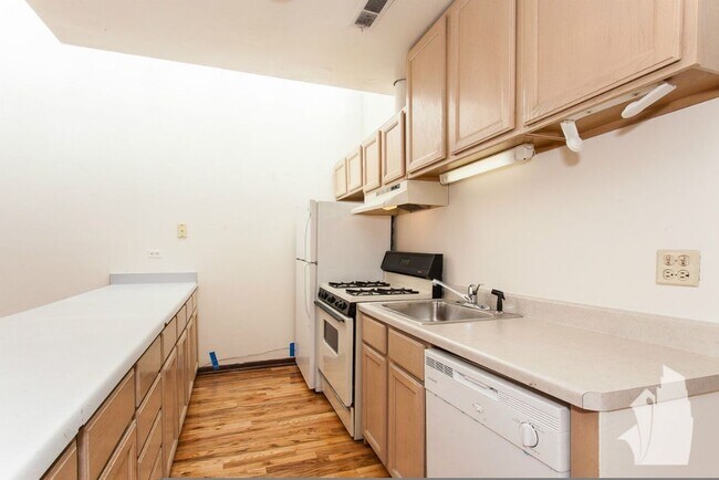 Photo - 2519 N Lincoln Ave Unidad 2521 b3