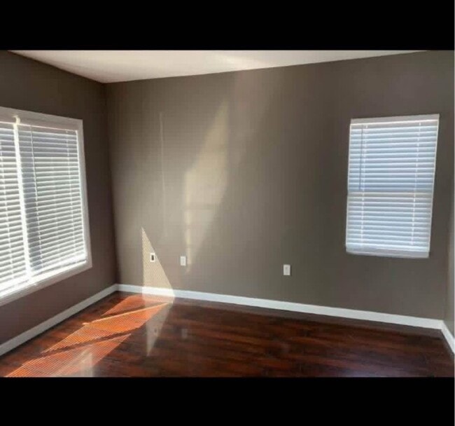 Building Photo - 16 Springs Rd