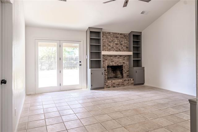 Photo - 1333 Friars St