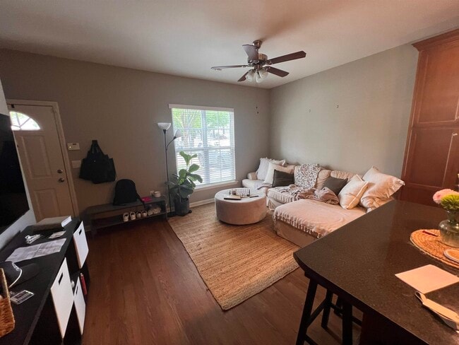 Photo - 1927 Ann Arbor Ave