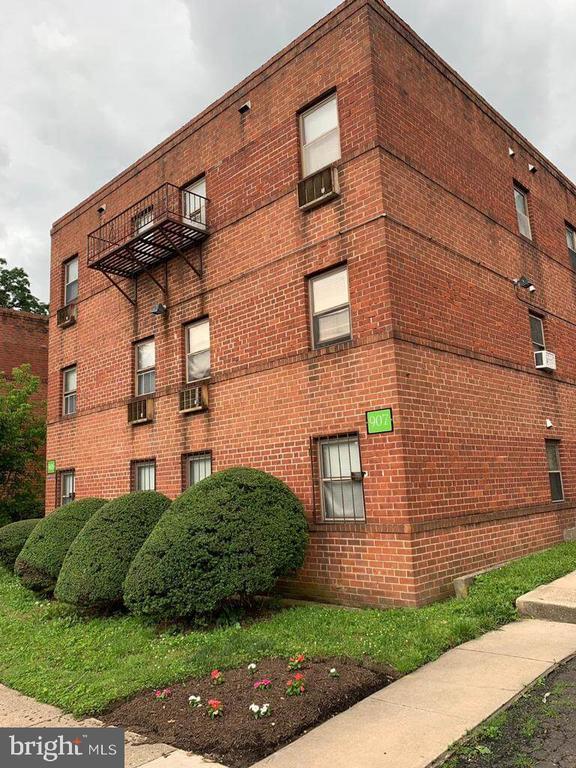 Photo - 907 E Cliveden St Unit 3