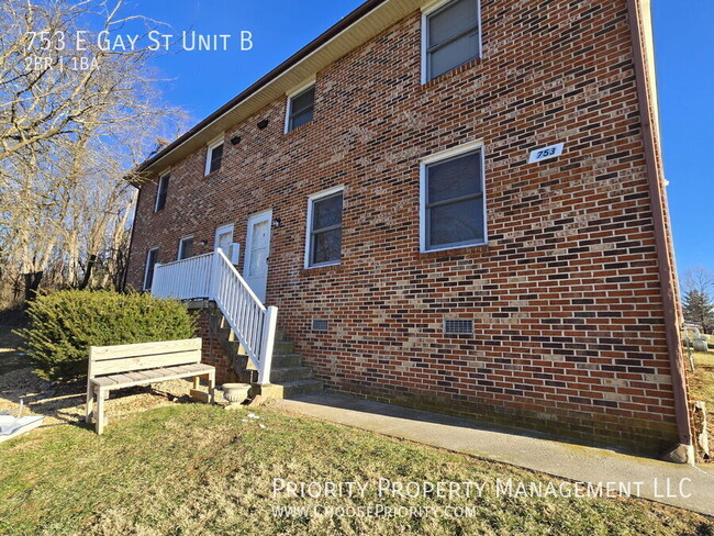 2BR 1BA Apartment, Harrisonburg - 2BR 1BA Apartment, Harrisonburg Unit B