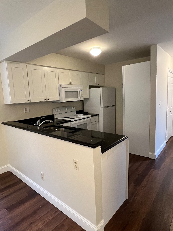 Photo - 7029 Suzanne Ln