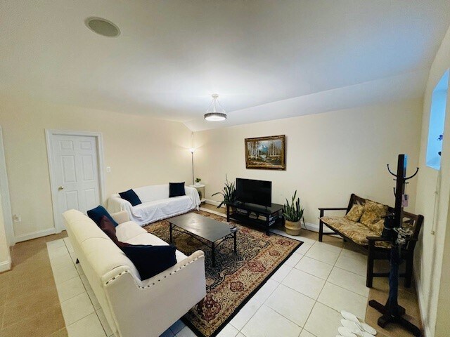 Photo - 445 Knoll St NW