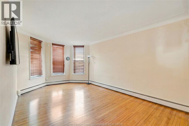 Photo - 394 Cameron Ave