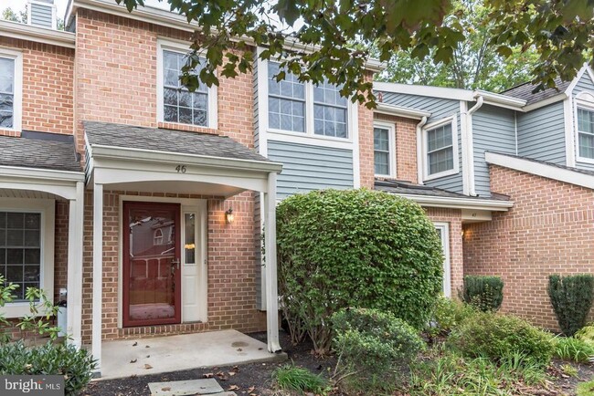 Photo - 46 Stonehurst Ct Townhome