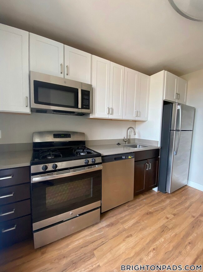 Photo - 9 Bronsdon St Unit 21B-C