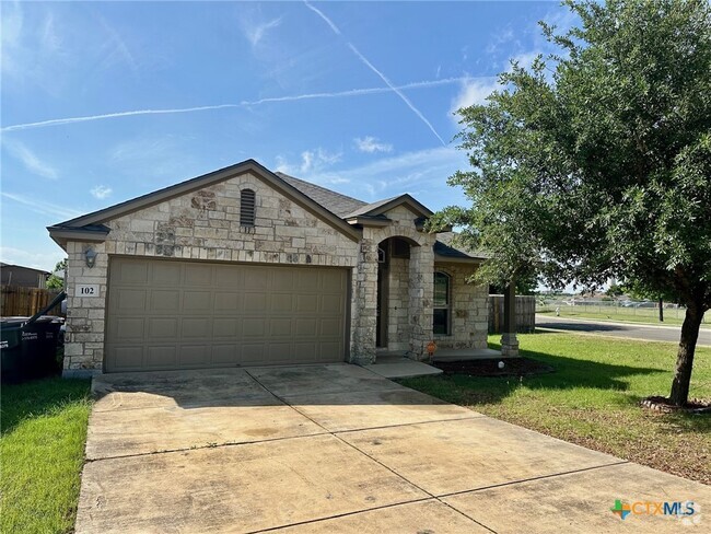 Building Photo - 102 Goldenrod Dr Rental