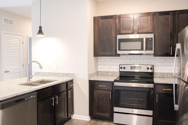 Photo - 3261 Redhawk St Unidad 06-307