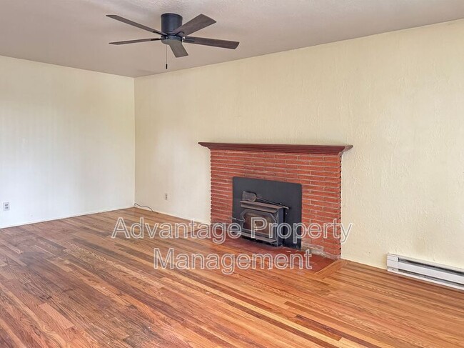 Photo - 2315 NW Circle Blvd