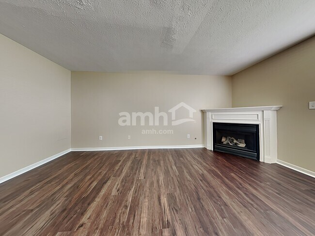 Photo - 6726 Aviva Way