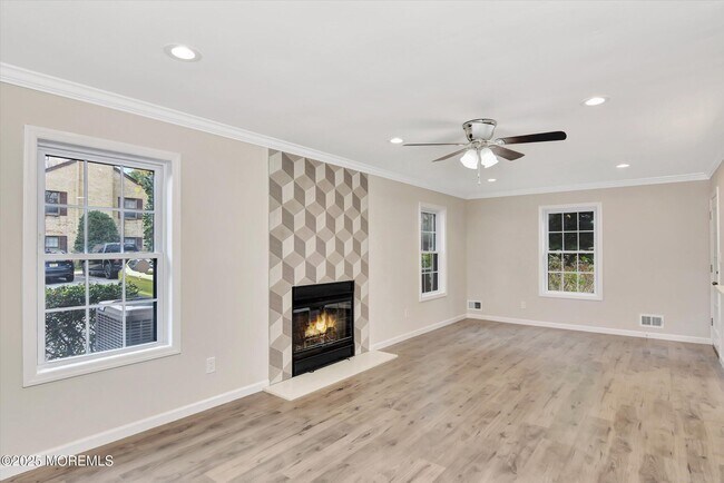 Photo - 1508 Wellington Pl