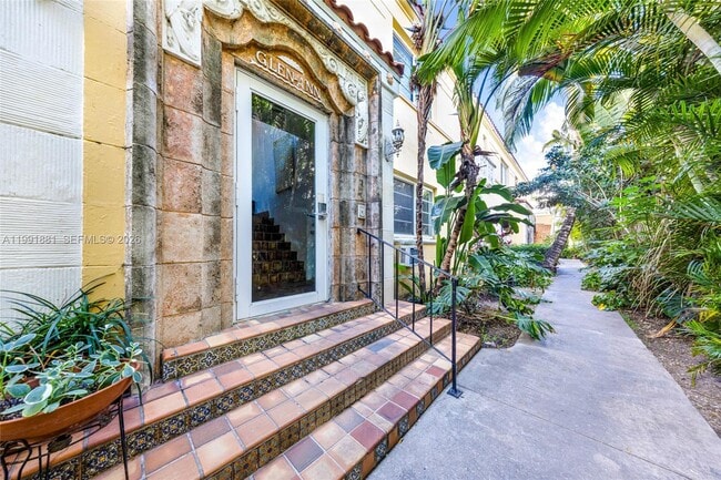 Photo - 844 Jefferson Ave Unit 2