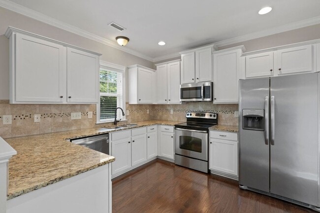 Photo - 4 Bedroom in Mimosa Bay with BOAT ACCESS!