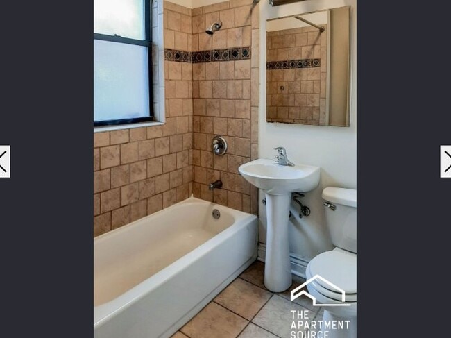 Photo - 2876 N Clark St Unidad 3