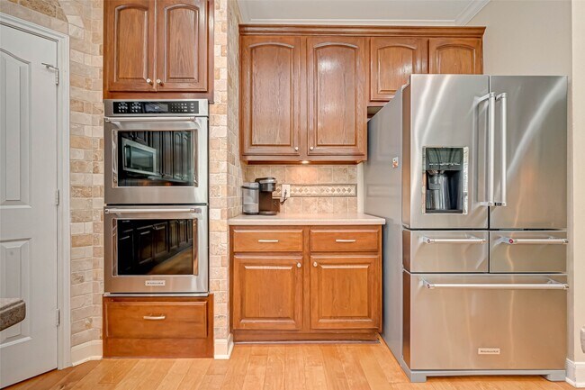 Photo - 11 Gabled Pines Pl