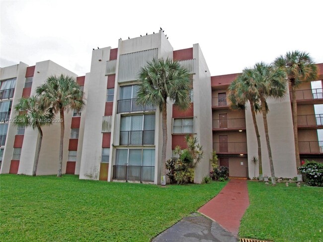Photo - 9411 SW 4th St Unit 308