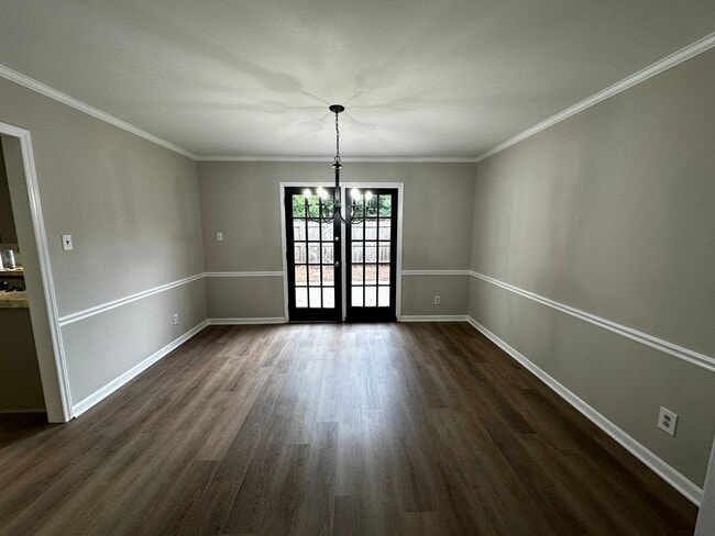 Photo - NOW AVAILABLE! Luxurious Town home in Nort...