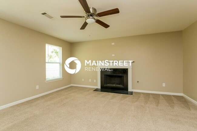 4 Bedroom Pet-Friendly Home in Atlanta, GA with Main Street Renewal