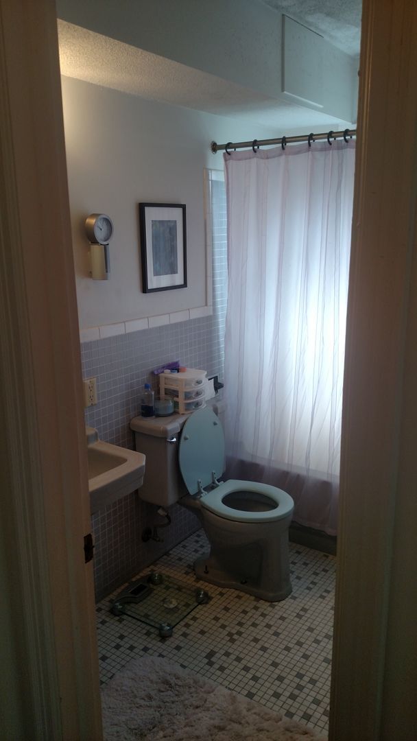 Photo - One Bedroom Walking Distance to UIHC, lower level, available 8/1/2026 Unit 1015-36