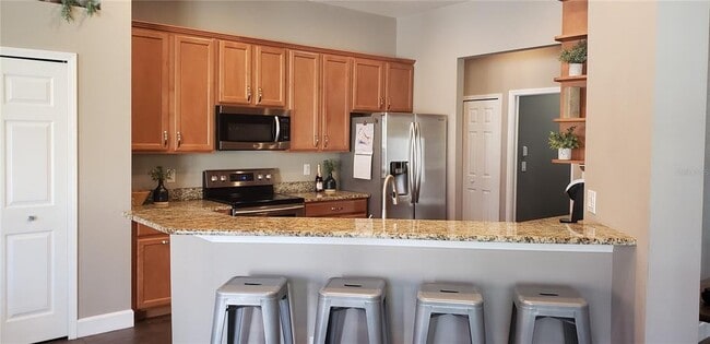 Photo - 6105 47th St E