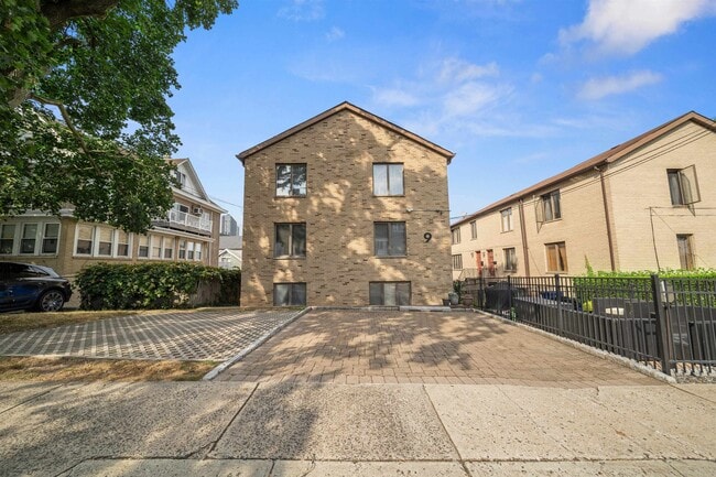 Photo - 9 Sterling Pl