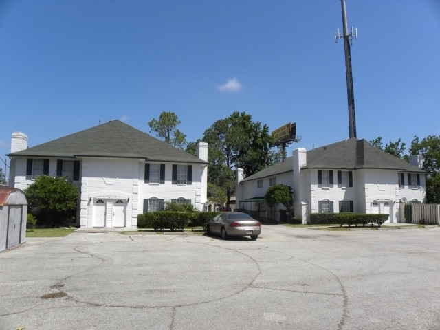 Photo - 6119 FM 1960 Rd W Apartments