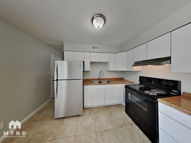 Photo - 640 Hause Ave