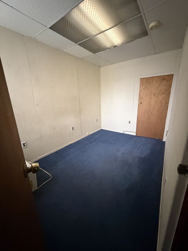 Photo - 3065 Edgemont St