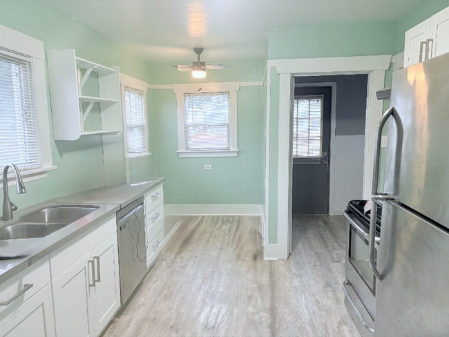 Photo - 3806 S Ainsworth Ave